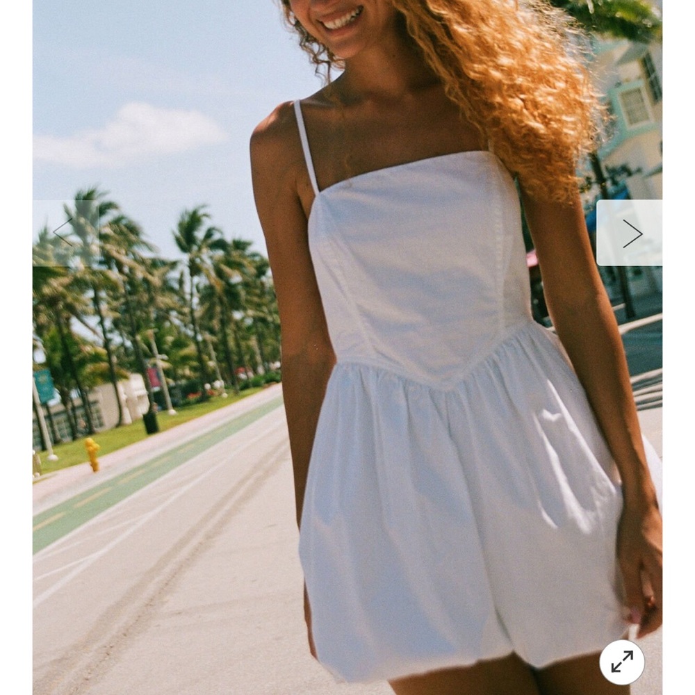NWT white bubble/balloon mini dress
